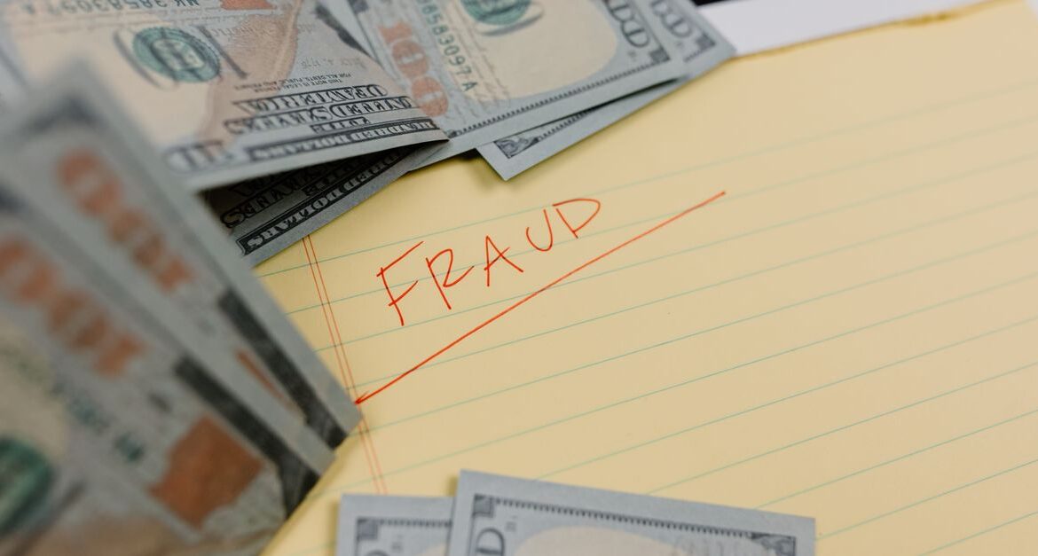 counterfeit money cash register